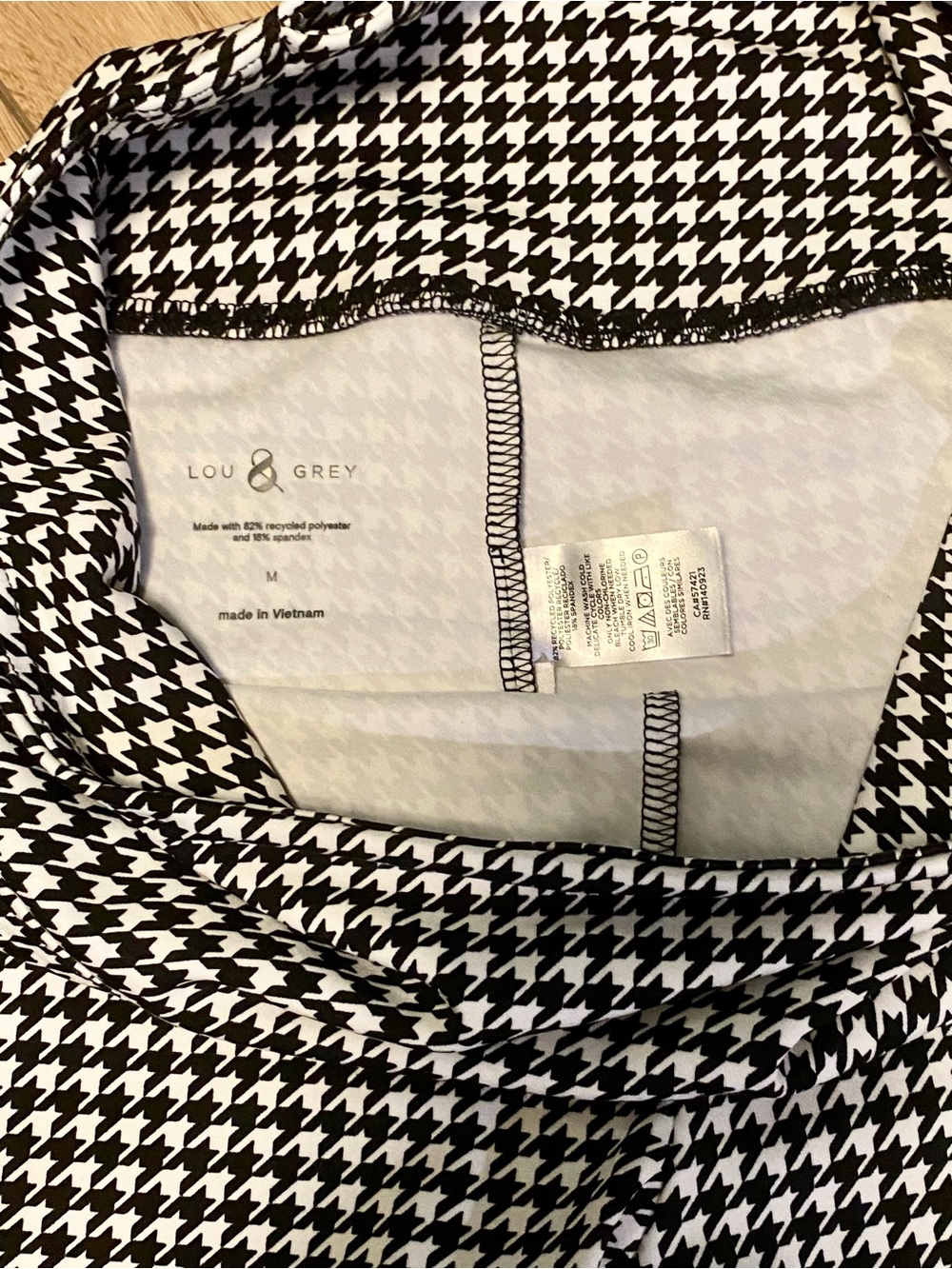 Lou & Grey Houndstooth Leggings - Black & White - Picture 4 of 8